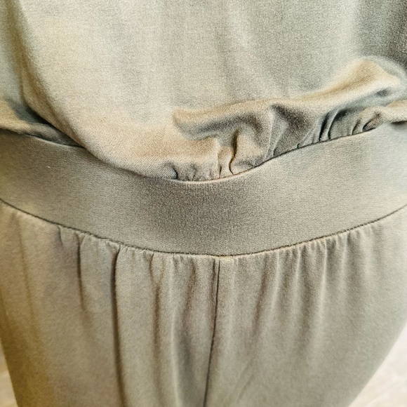 G by Giuliana Jumpsuit With Pockets - Picture 6 of 11